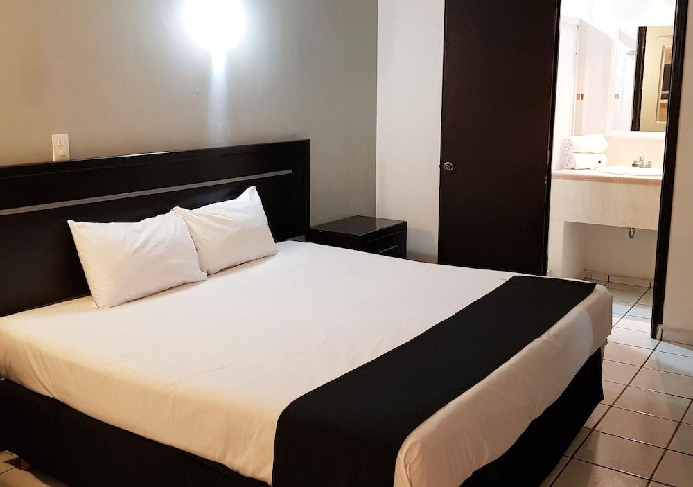 Capital O Hotel Victoria Morelia Ngoại thất bức ảnh