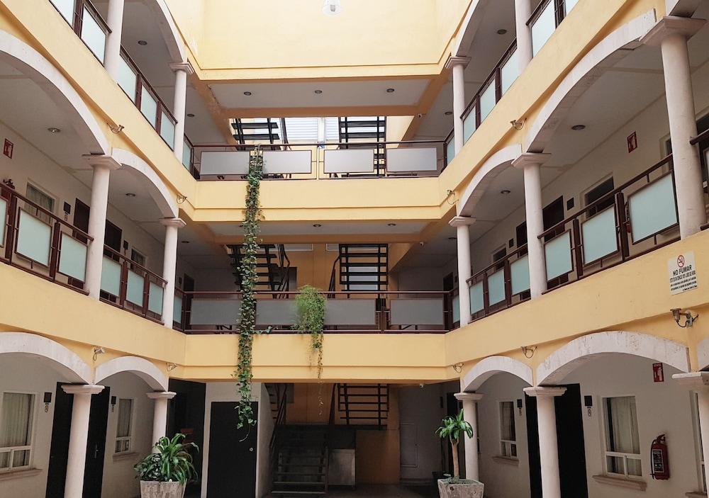Capital O Hotel Victoria Morelia Ngoại thất bức ảnh