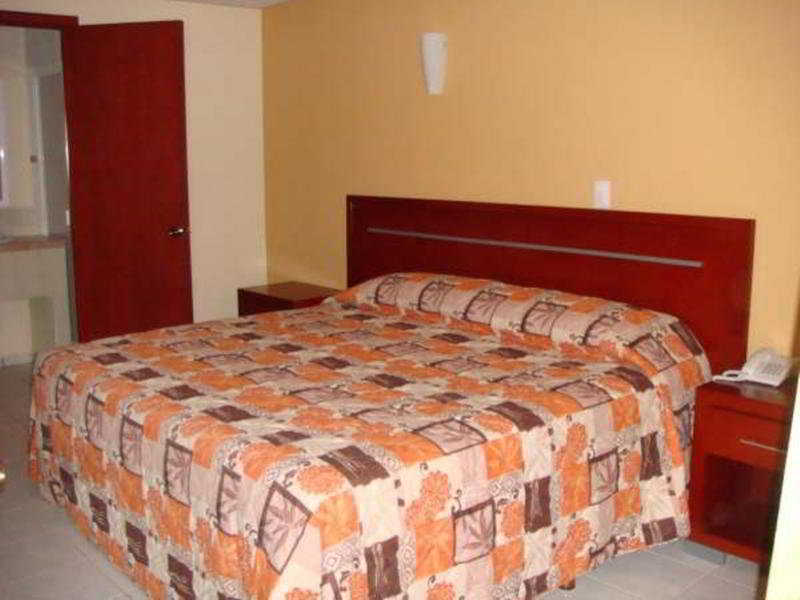 Capital O Hotel Victoria Morelia Ngoại thất bức ảnh