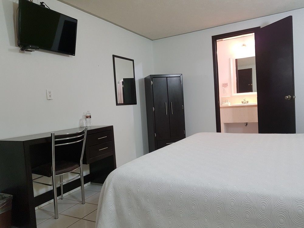 Capital O Hotel Victoria Morelia Ngoại thất bức ảnh