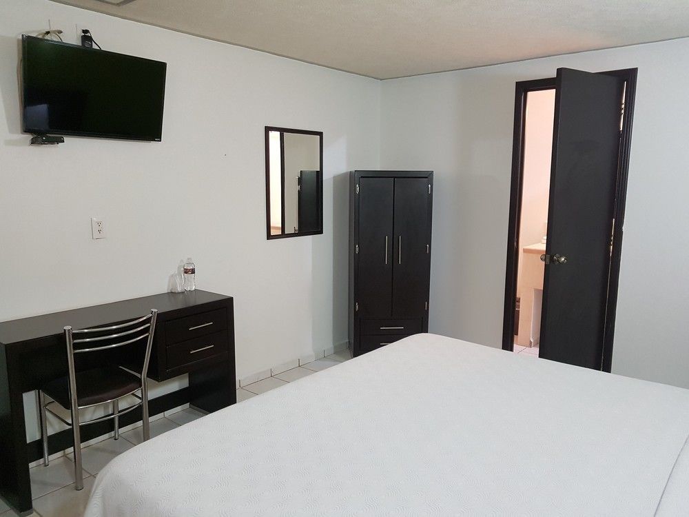 Capital O Hotel Victoria Morelia Ngoại thất bức ảnh